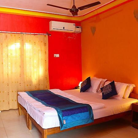 Dreams Palm Beach Resort Calangute Exterior photo